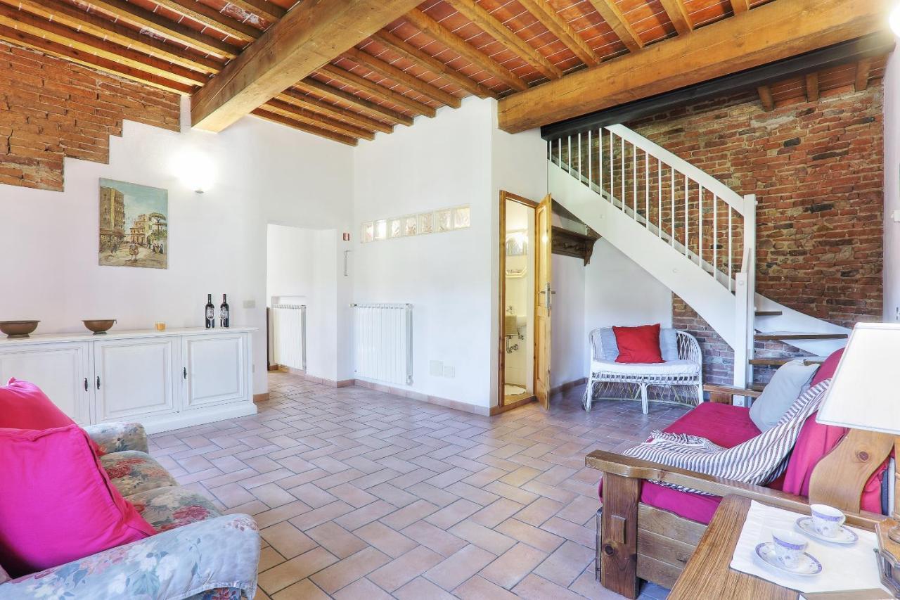 Borgo Di Alica Villa Palaia Eksteriør billede